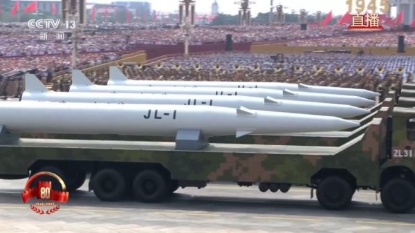 升富配资 惊雷-1、巨浪-3、东风-61、东风-31等核导弹震撼登场